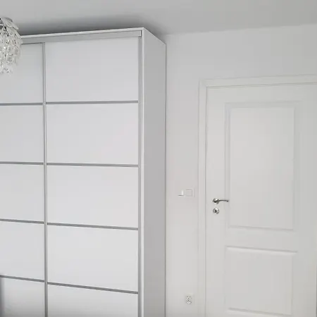 Apartament Z Tarasem W Centrum Kielc Z Prywatnym Parkingiem Kielce Exterior photo